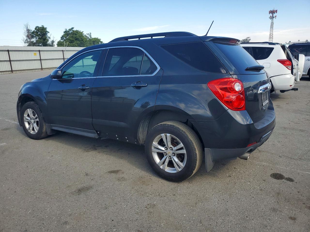 2013 CHEVROLET EQUINOX LT photo 2