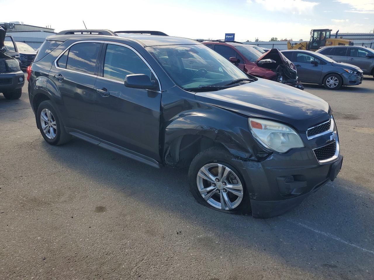 2013 CHEVROLET EQUINOX LT photo 4