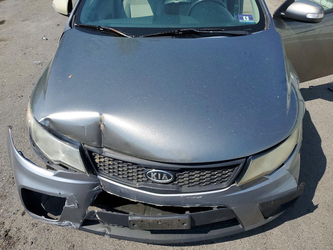 2010 KIA FORTE EX photo 21