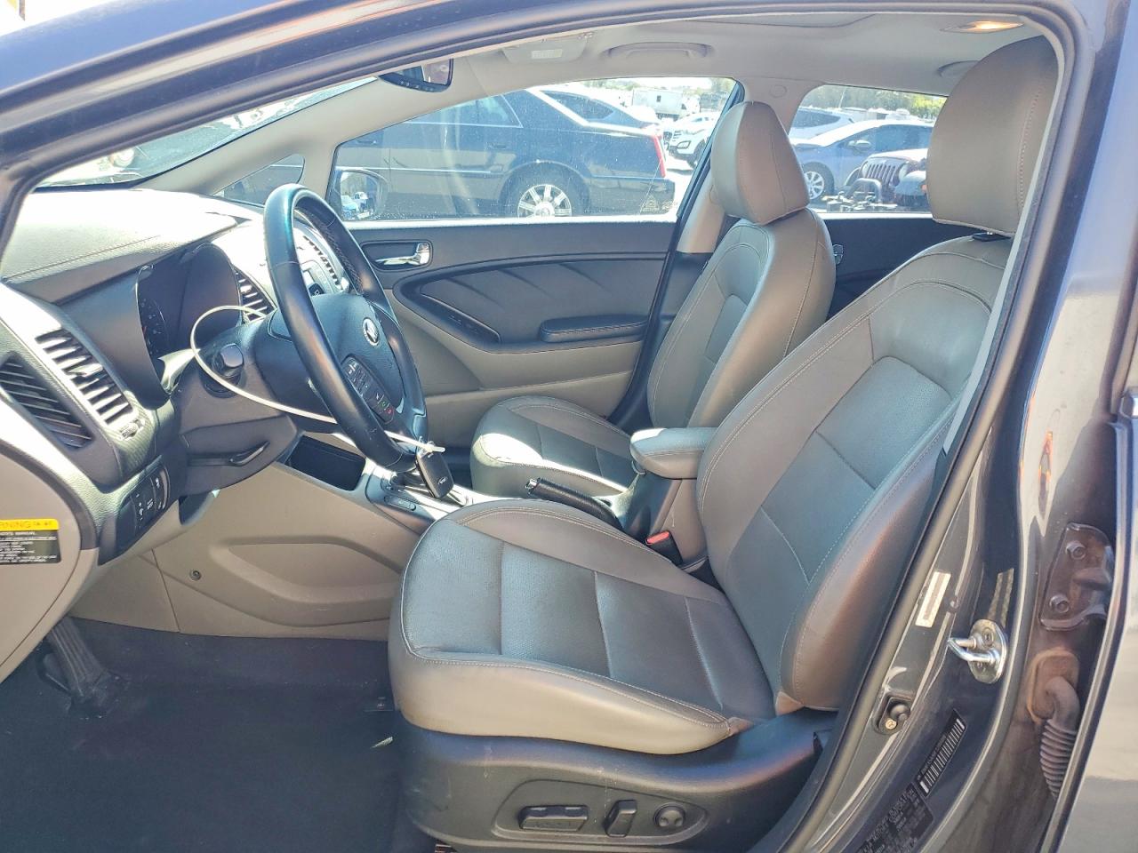 2015 KIA FORTE EX photo 13