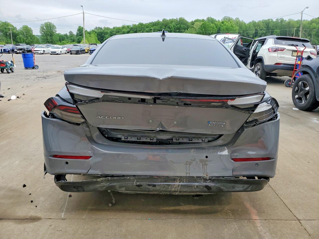2025 HONDA ACCORD TOURING HYBRID photo 16