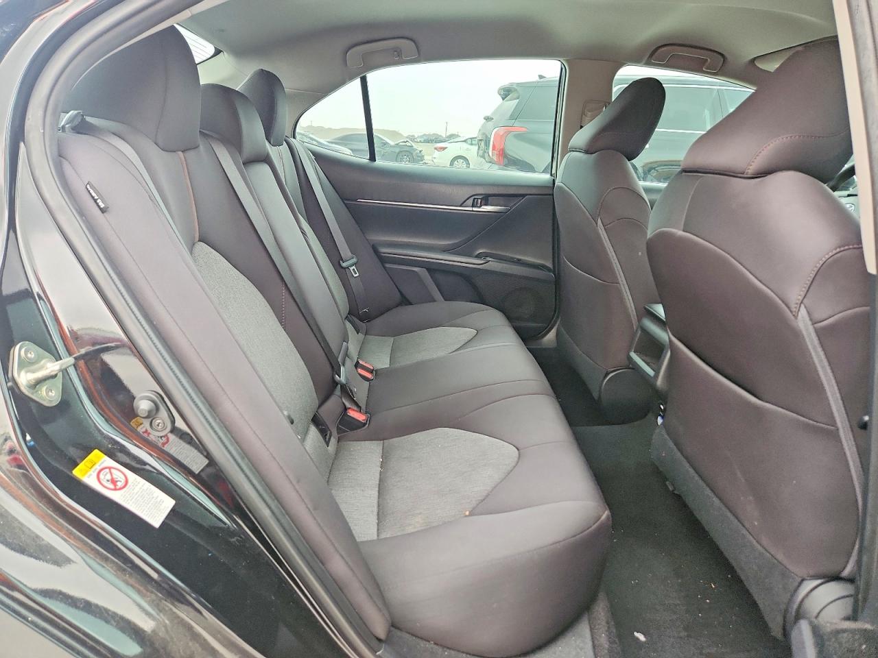 2018 TOYOTA CAMRY photo 19
