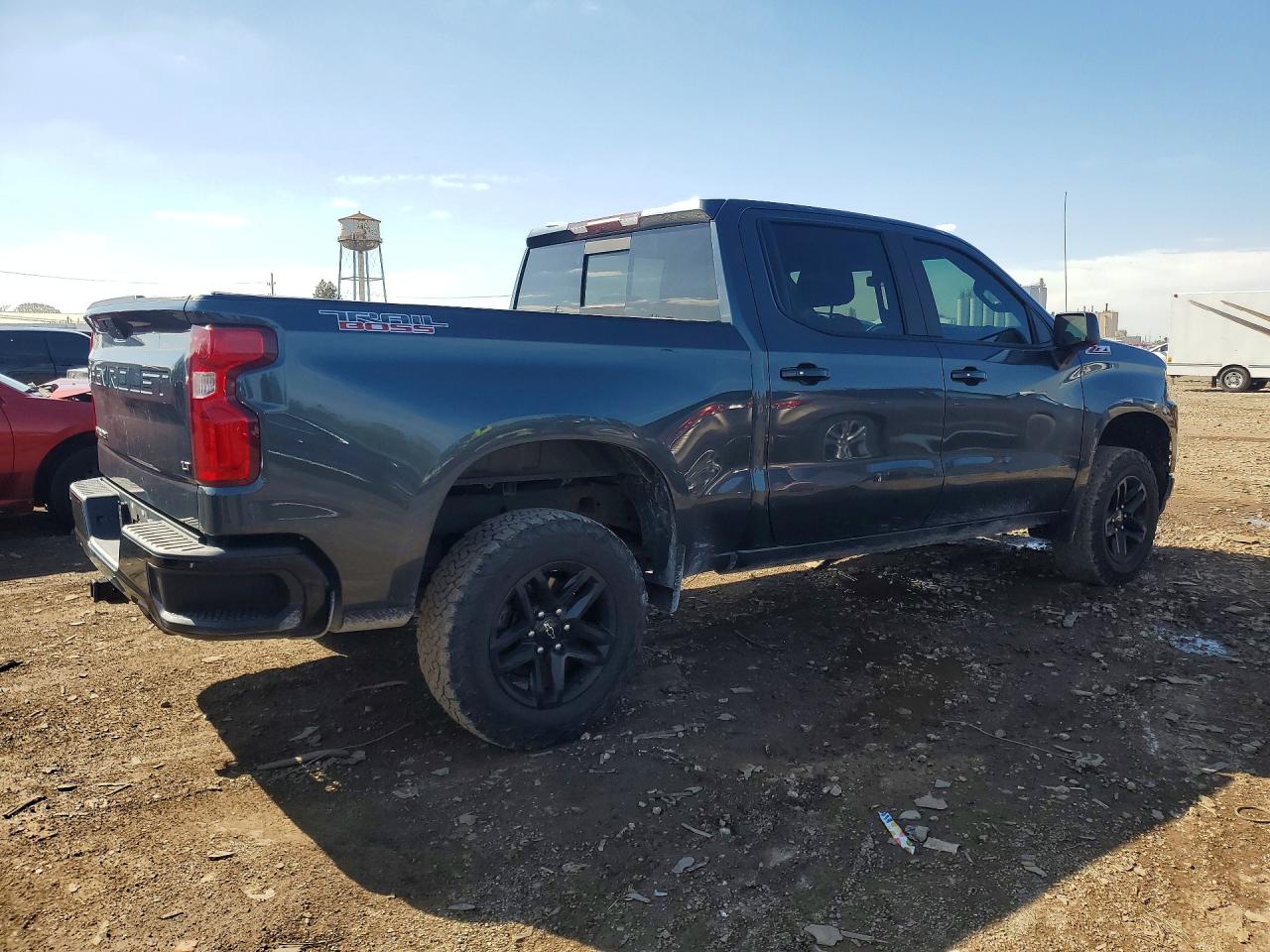 2019 CHEVROLET SILVERADO K1500 LT TRAIL BOSS photo 3