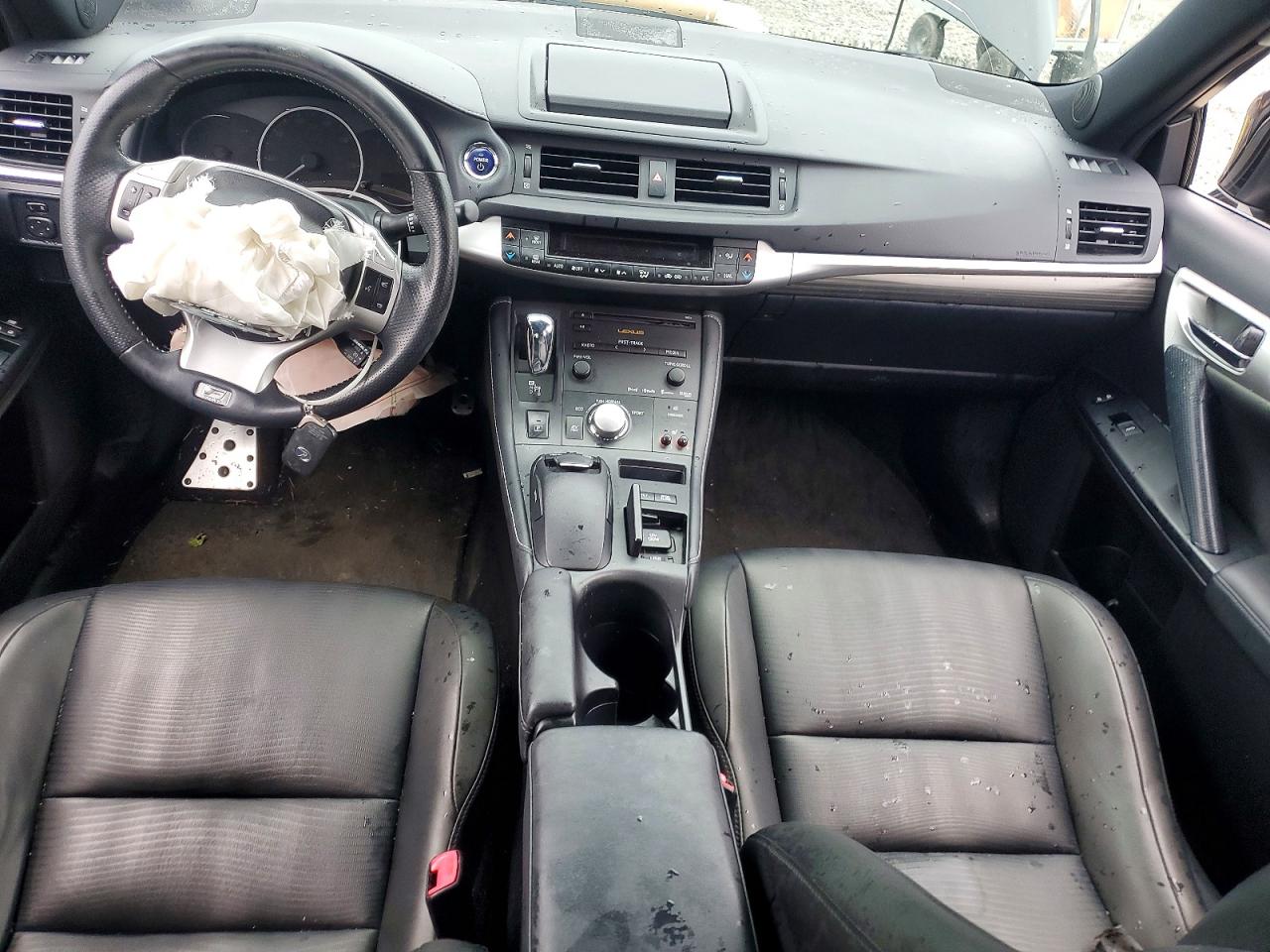 2013 LEXUS CT 200 photo 15