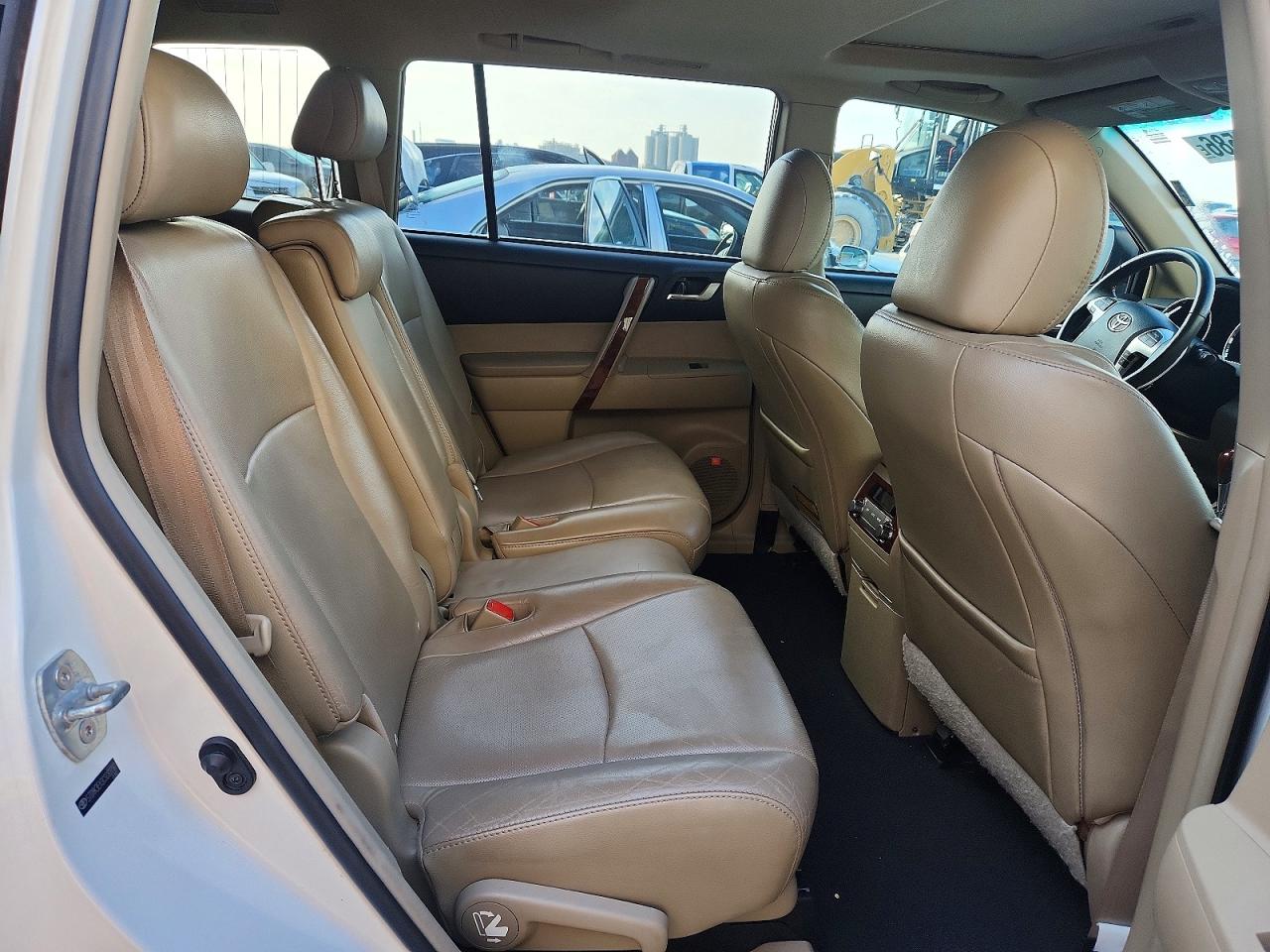2012 TOYOTA HIGHLANDER LIMITED photo 31