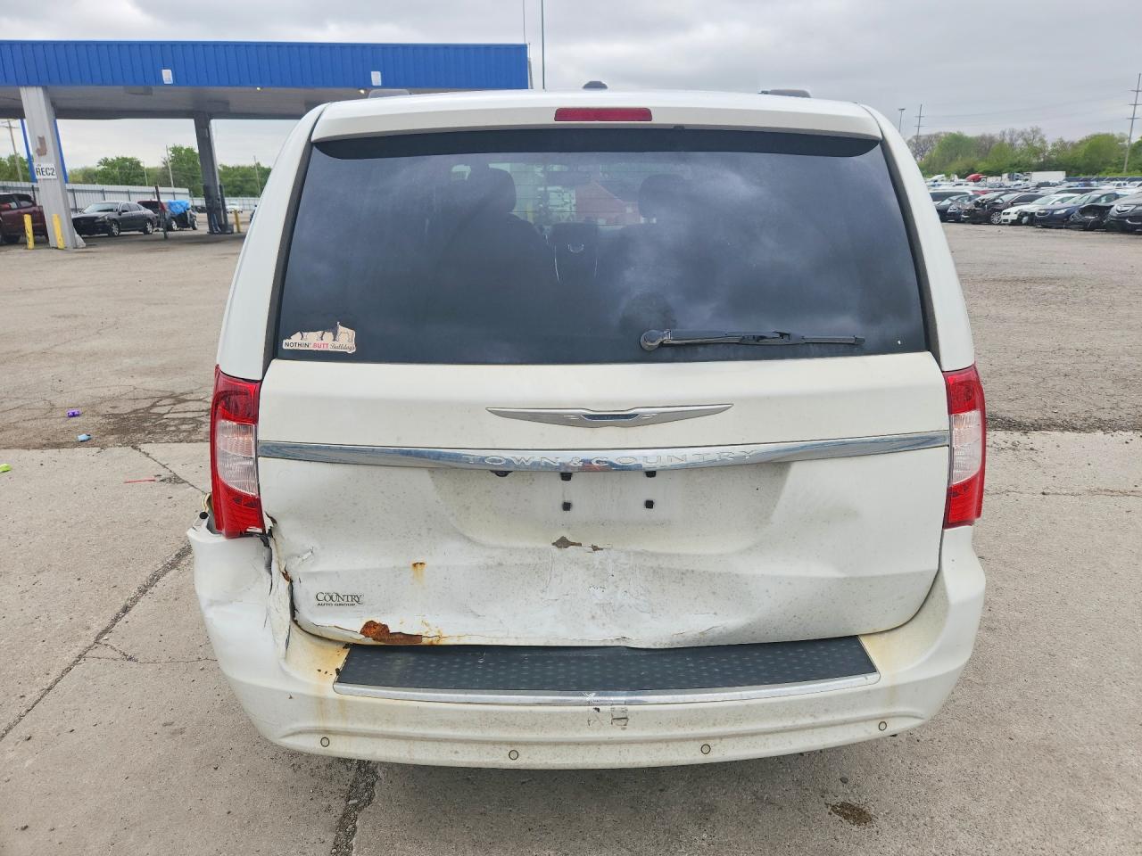 2013 CHRYSLER TOWN & COUNTRY TOURING L photo 16
