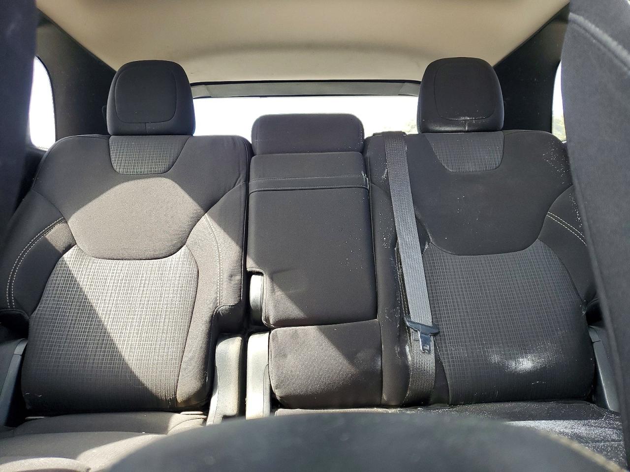 2015 JEEP CHEROKEE LATITUDE photo 19