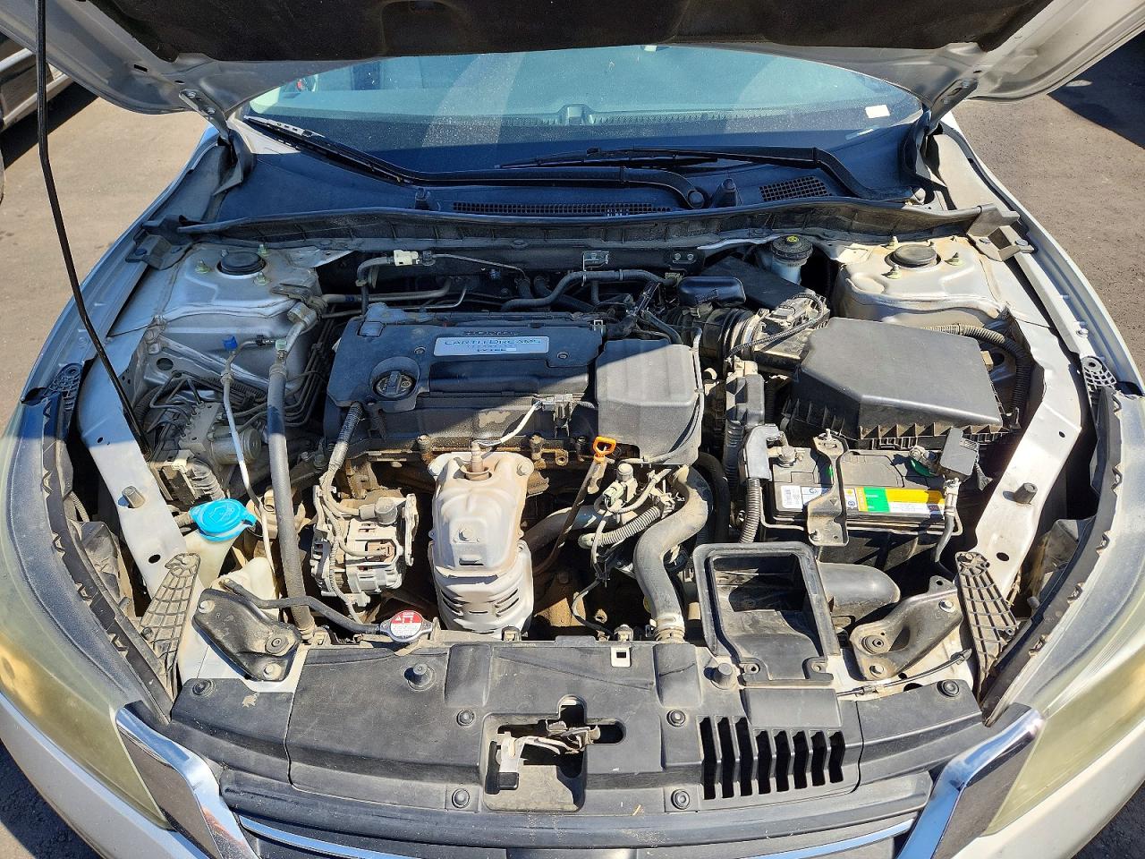 2014 HONDA ACCORD LX photo 31