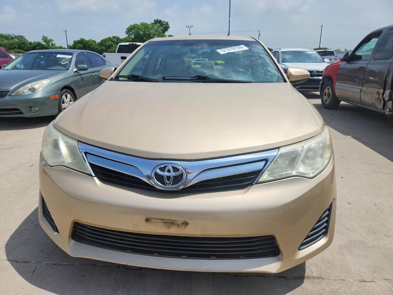 2012 TOYOTA CAMRY LE photo 5