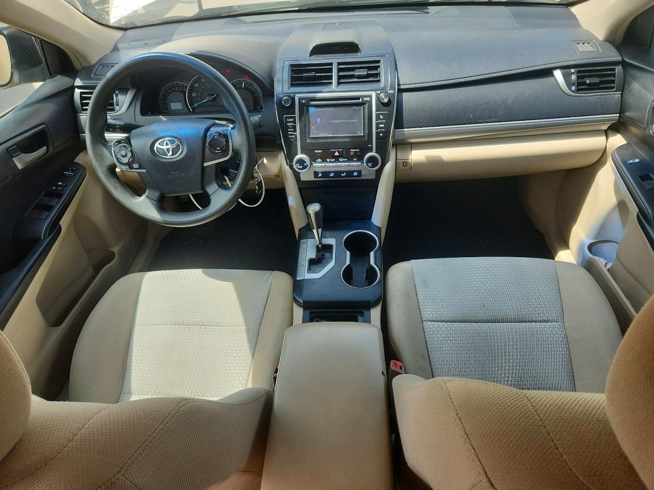 2012 TOYOTA CAMRY LE photo 8