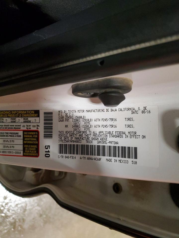 2017 TOYOTA TACOMA SR V6 photo 23