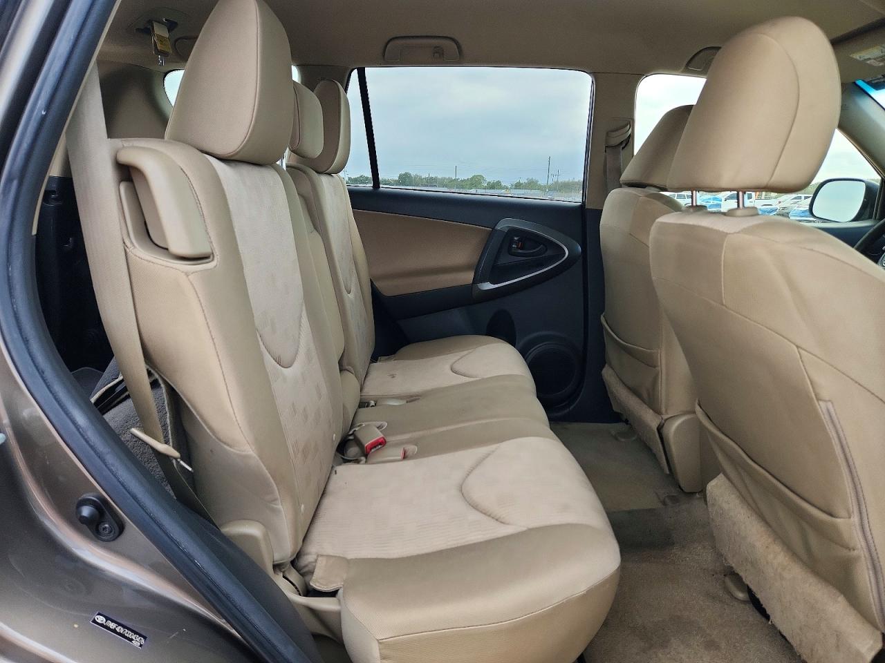 2012 TOYOTA RAV4 BASE photo 19