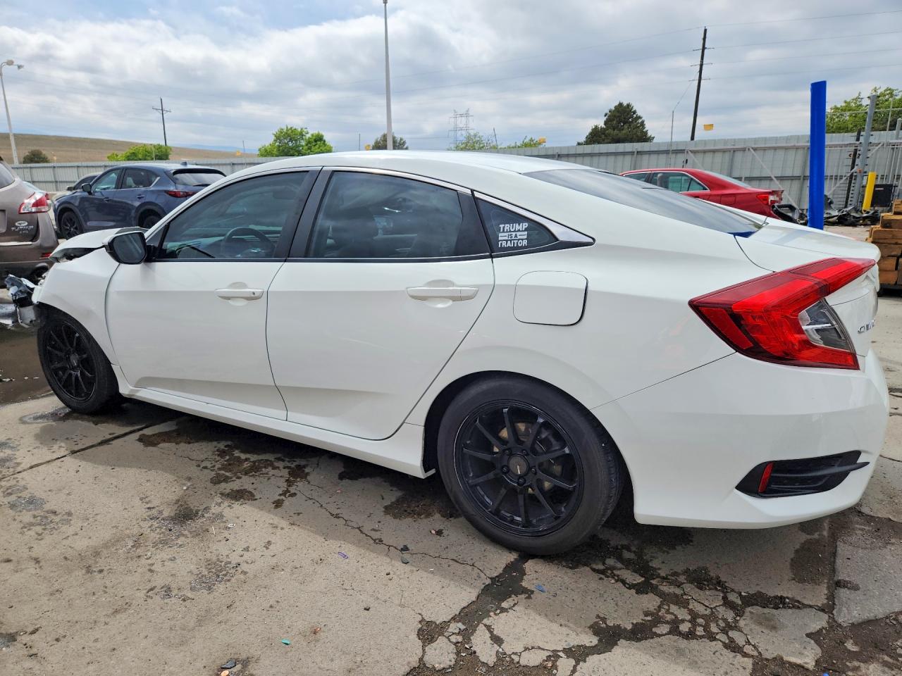 2016 HONDA CIVIC LX photo 3