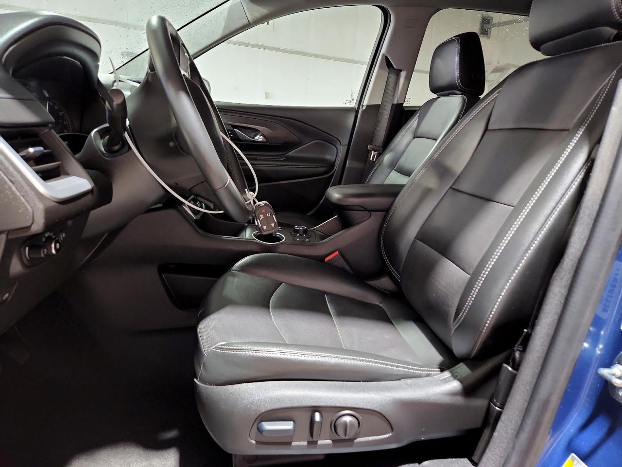 2024 GMC TERRAIN SLT photo 7