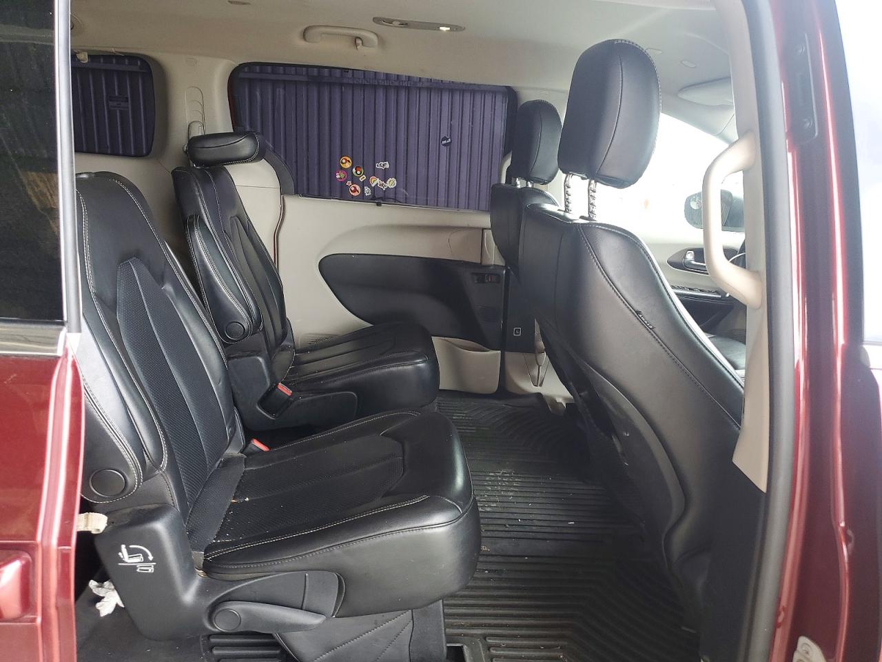 2021 CHRYSLER VOYAGER LXI photo 31
