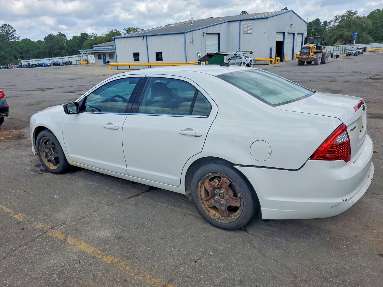 2010 FORD FUSION SE photo 4