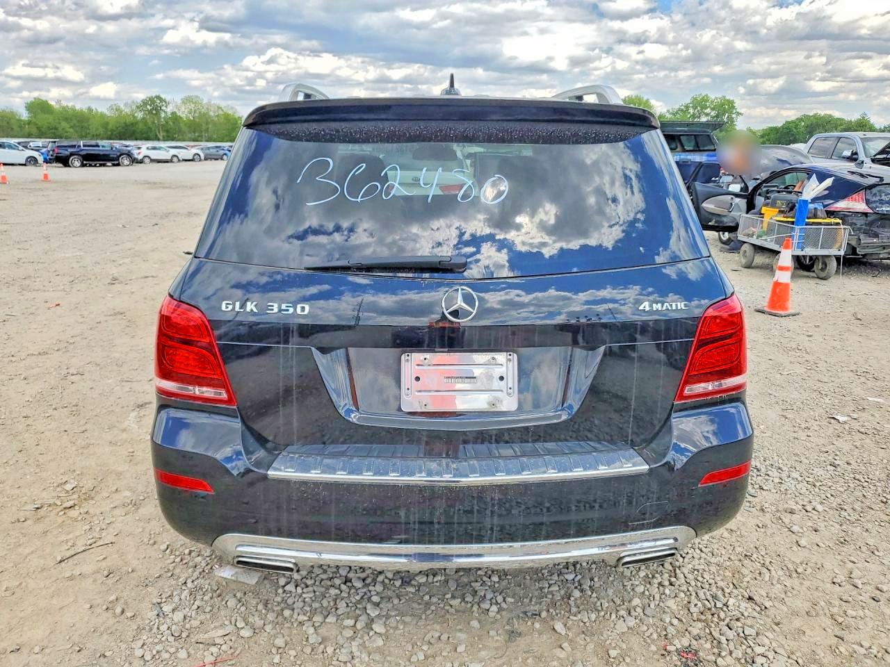 2015 MERCEDES-BENZ GLK 350 4MATIC photo 11