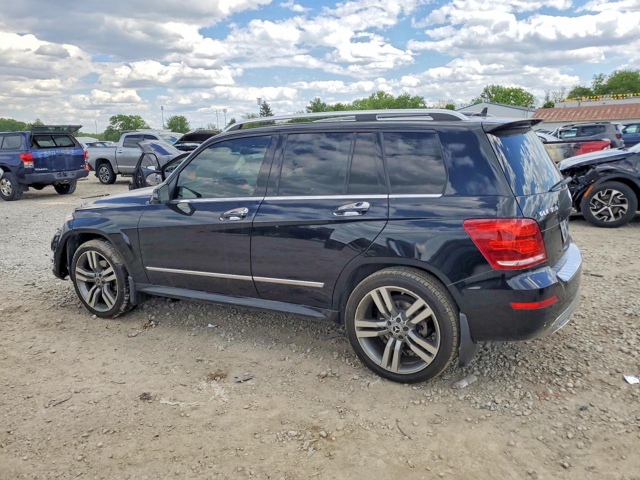 2015 MERCEDES-BENZ GLK 350 4MATIC photo 3