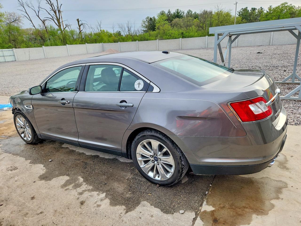 2011 FORD TAURUS LIMITED photo 3