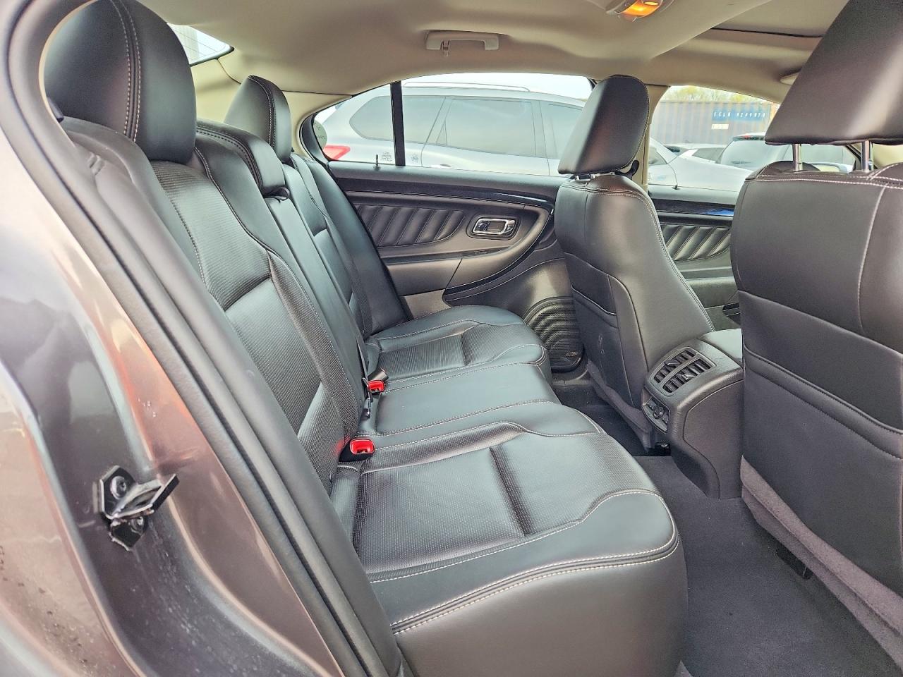 2011 FORD TAURUS LIMITED photo 19