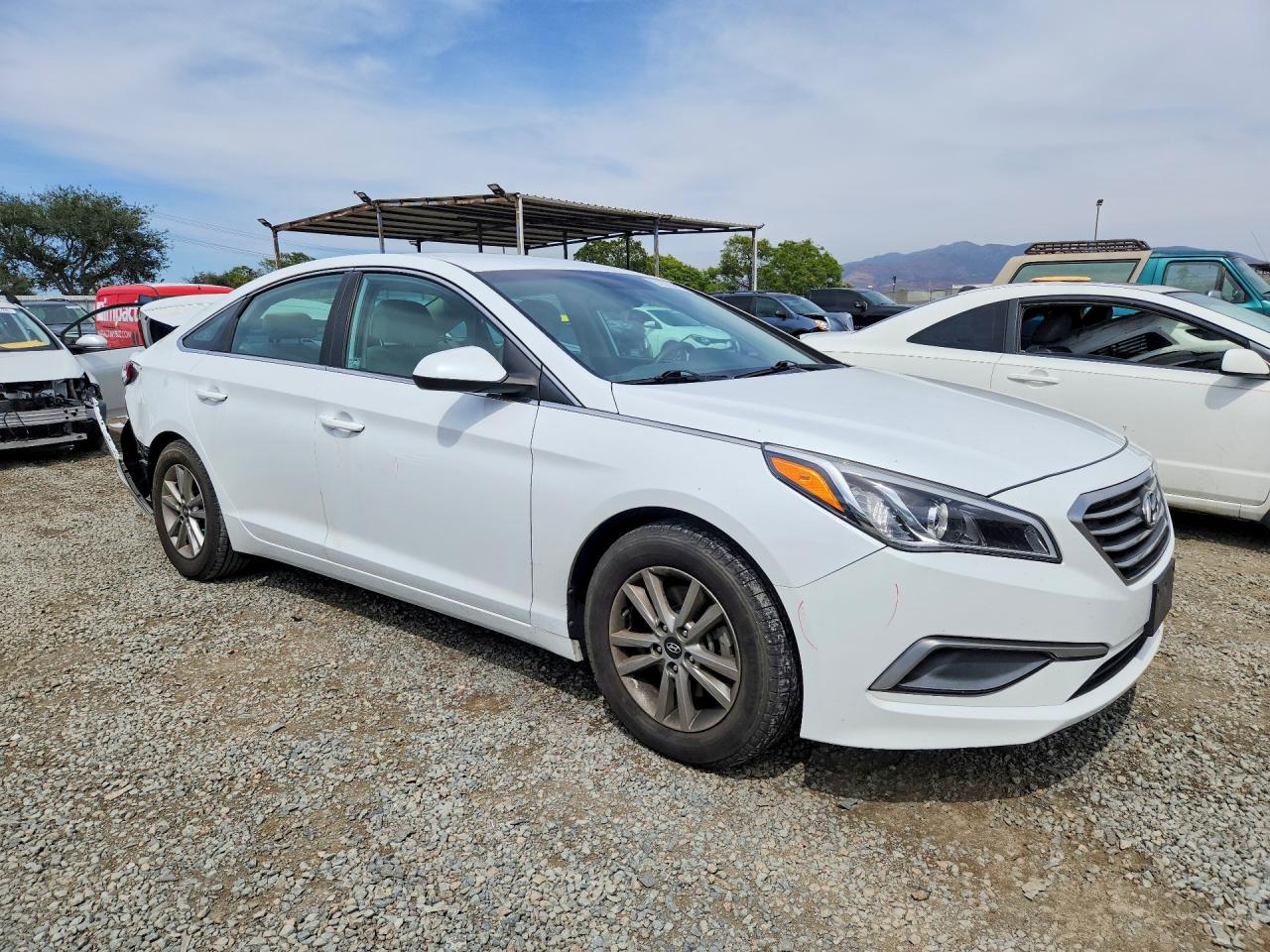 2016 HYUNDAI SONATA SE photo 10