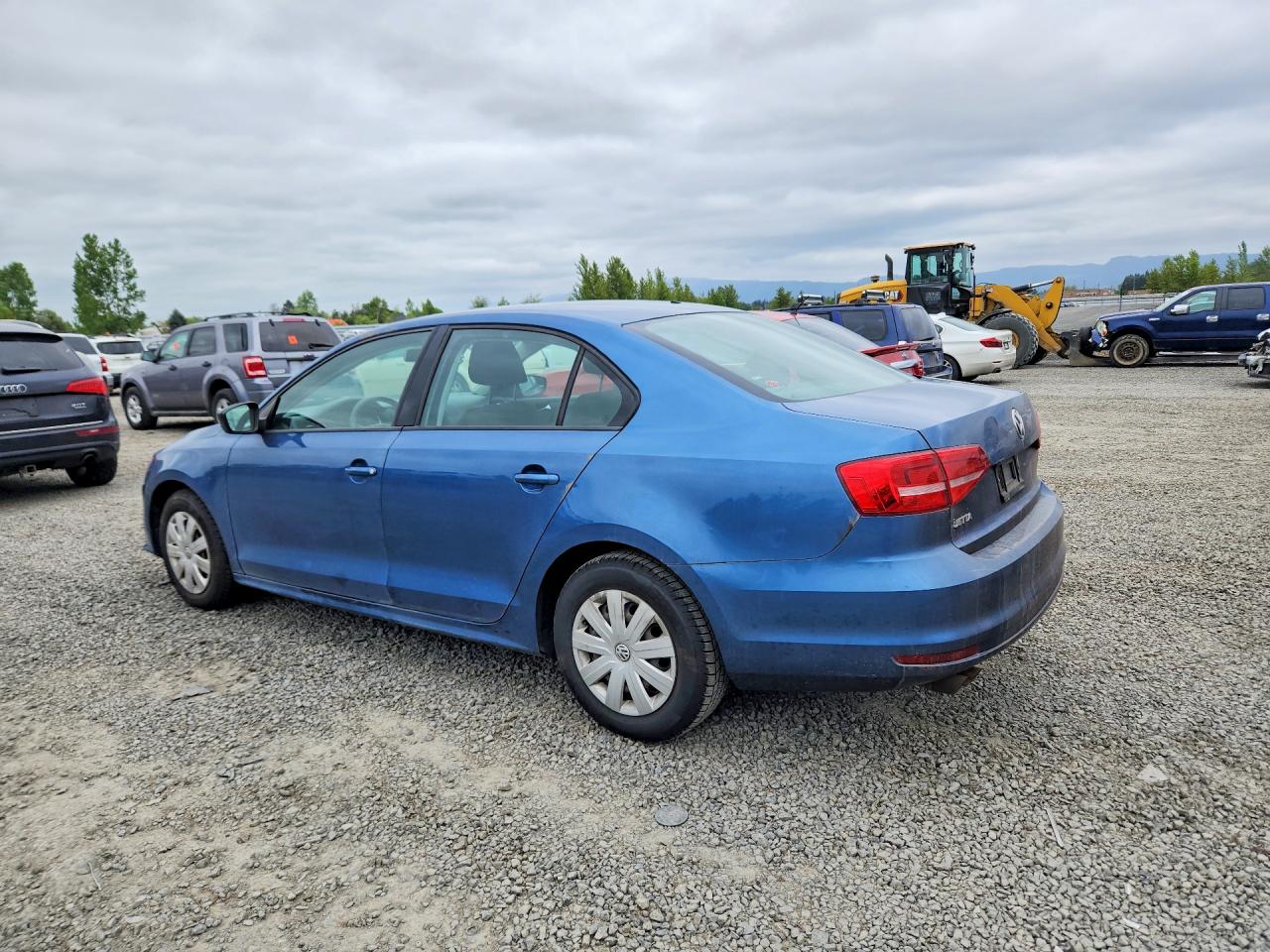 2015 VOLKSWAGEN JETTA BASE photo 4