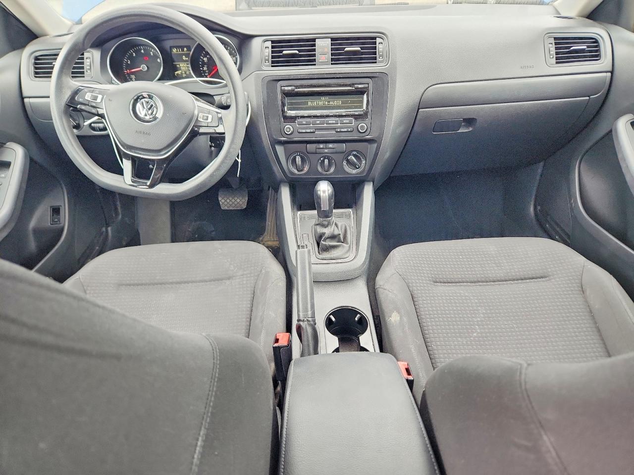 2015 VOLKSWAGEN JETTA BASE photo 22