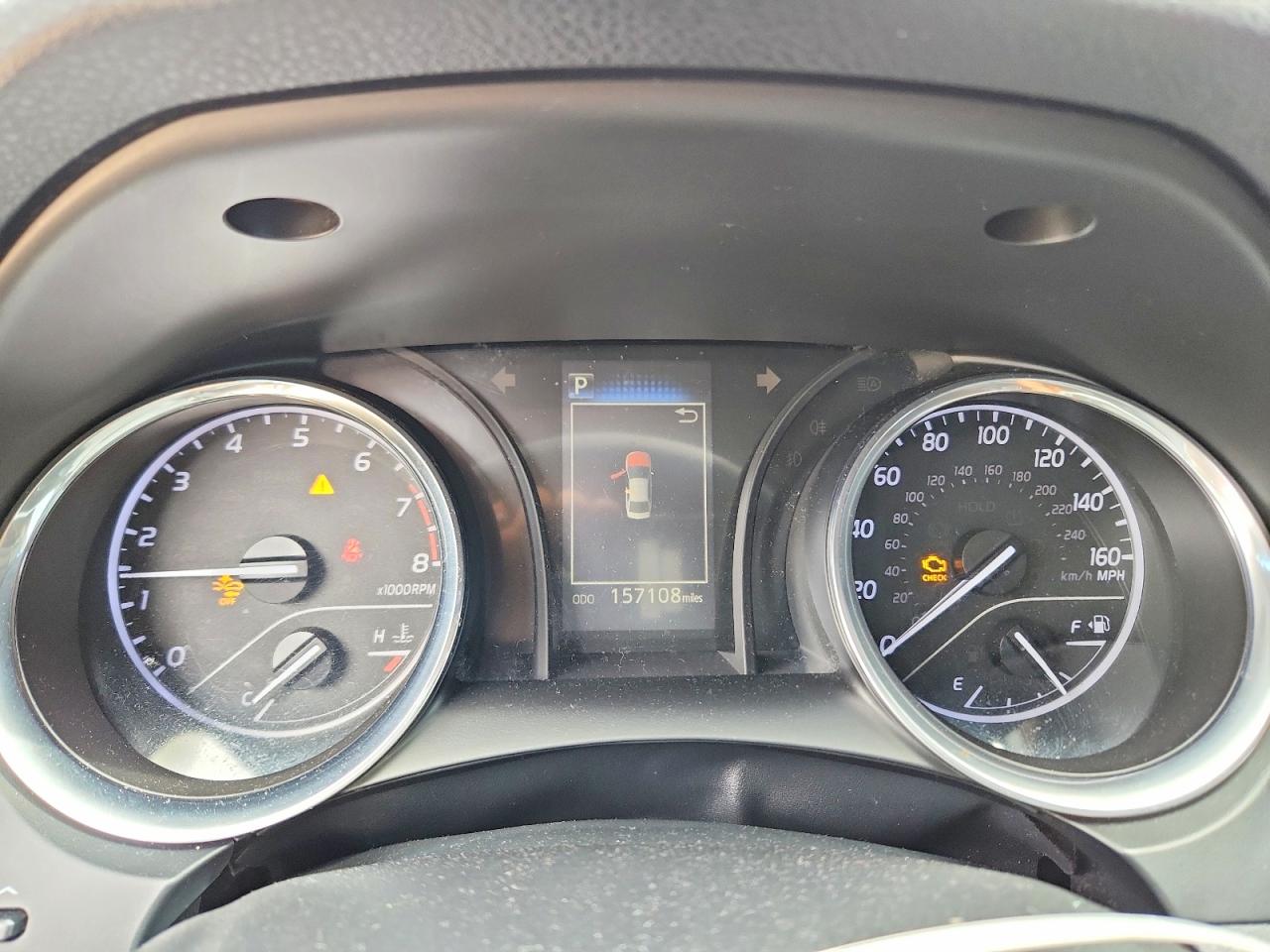 2019 TOYOTA CAMRY SE photo 17