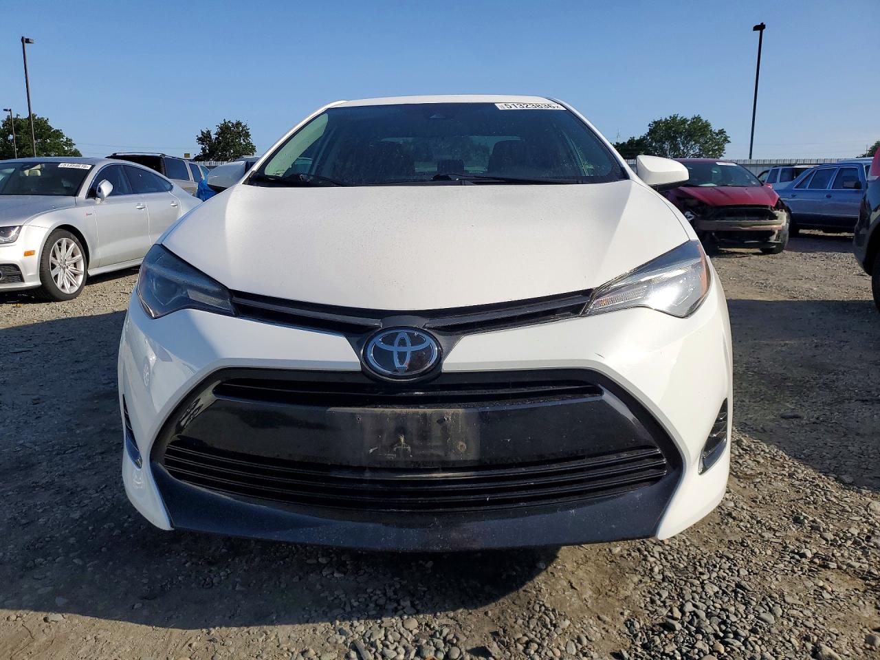 2018 TOYOTA COROLLA LE photo 5