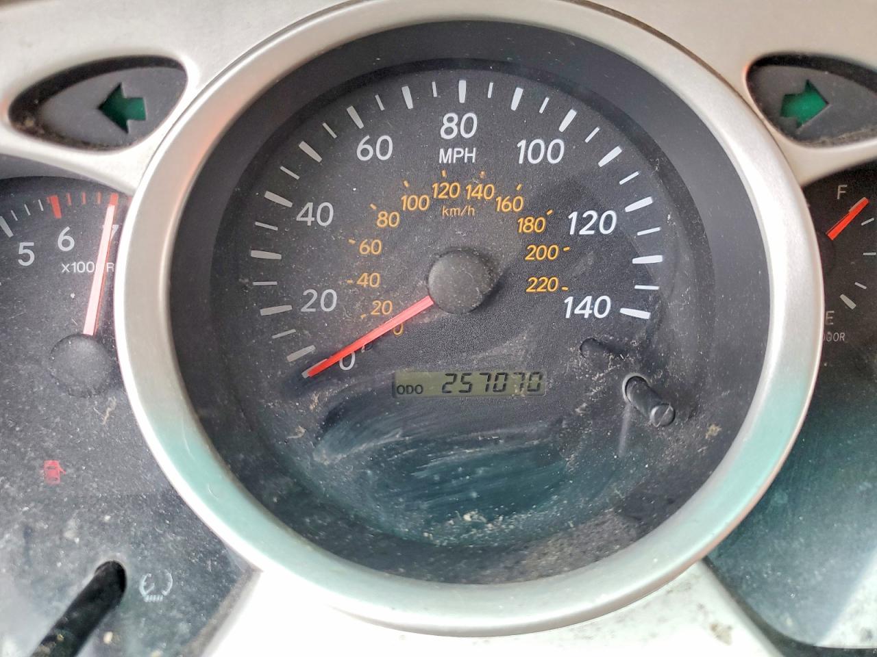 2004 TOYOTA HIGHLANDER BASE photo 17