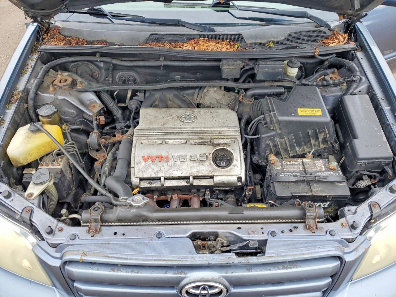 2004 TOYOTA HIGHLANDER BASE photo 23