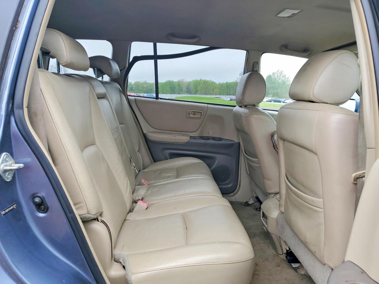 2004 TOYOTA HIGHLANDER BASE photo 21