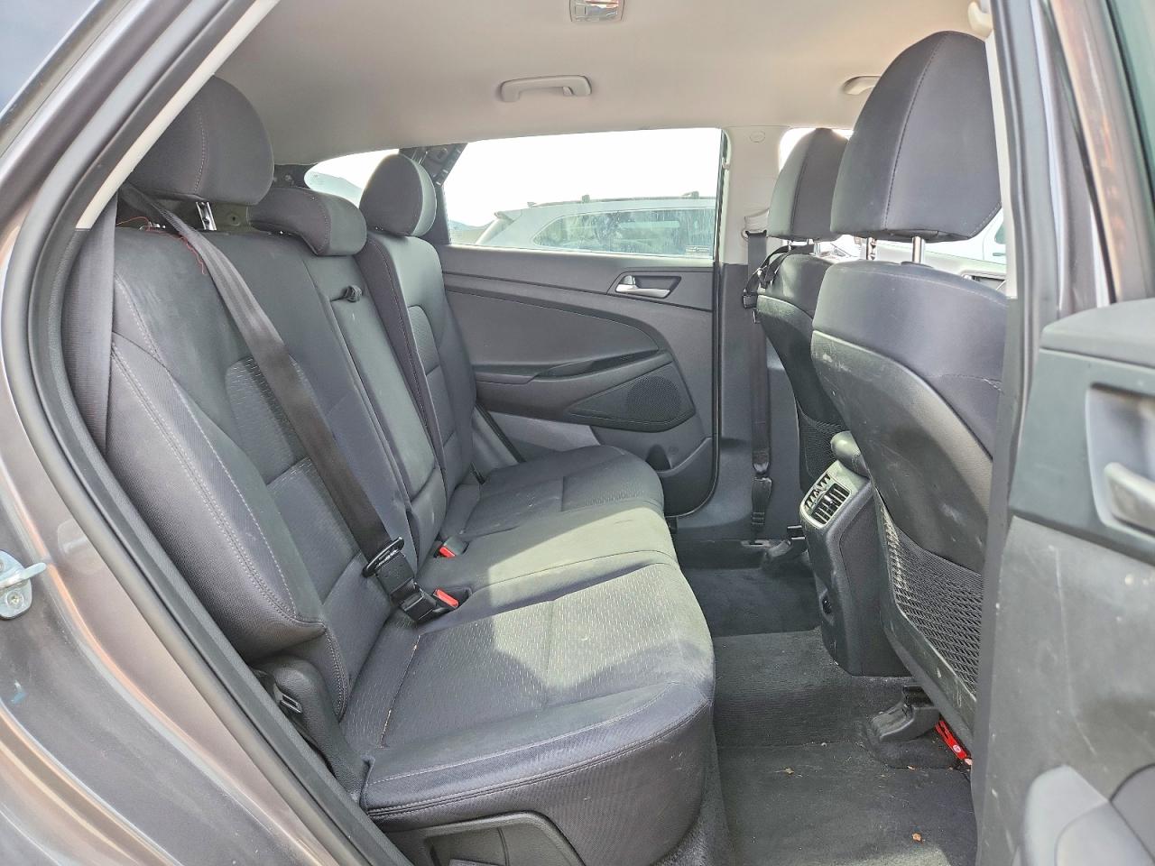 2020 HYUNDAI TUCSON SEL photo 28