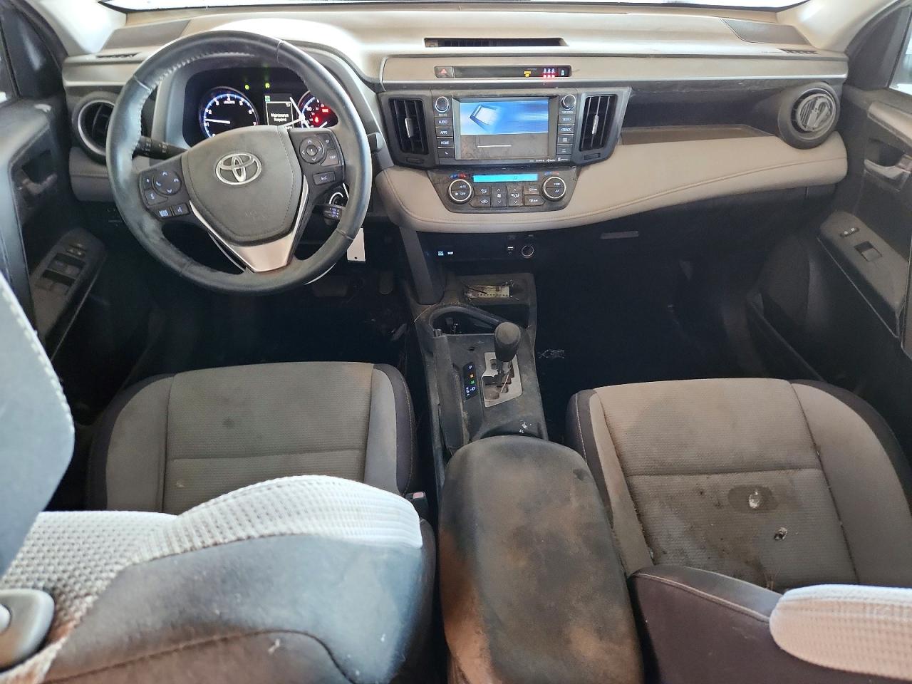 2017 TOYOTA RAV4 XLE photo 15
