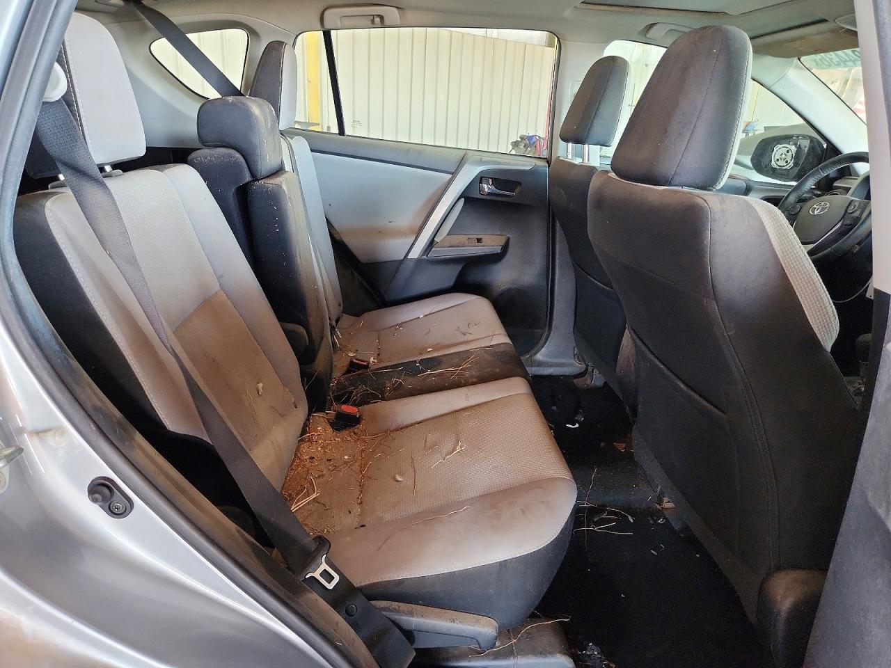 2017 TOYOTA RAV4 XLE photo 21