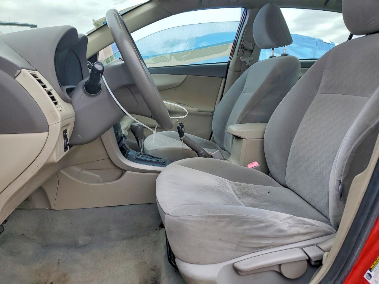 2009 TOYOTA COROLLA LE photo 7