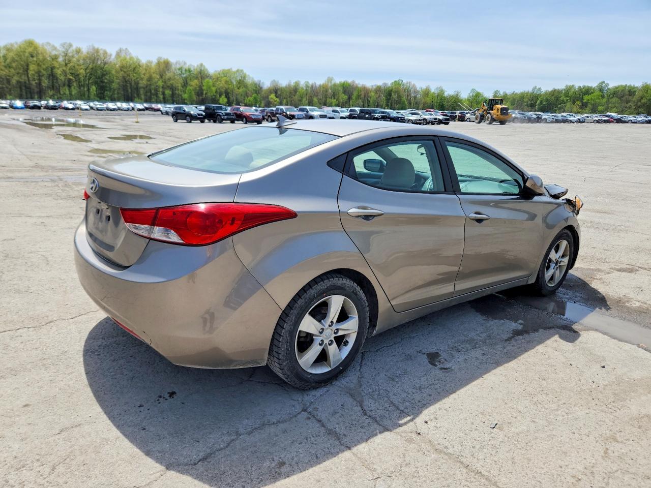 2013 HYUNDAI ELANTRA GLS photo 5