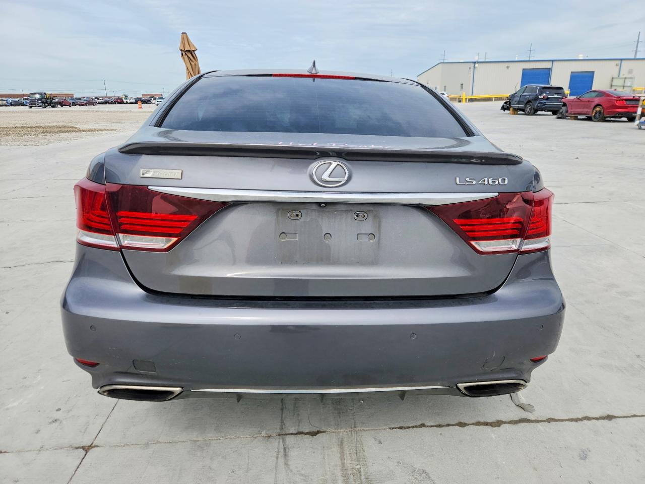 2015 LEXUS LS photo 11