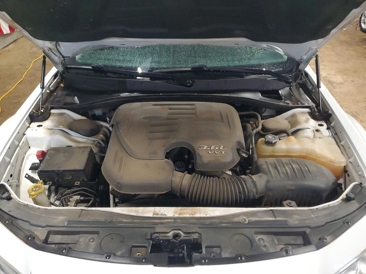 2018 CHRYSLER 300 LIMITED photo 31