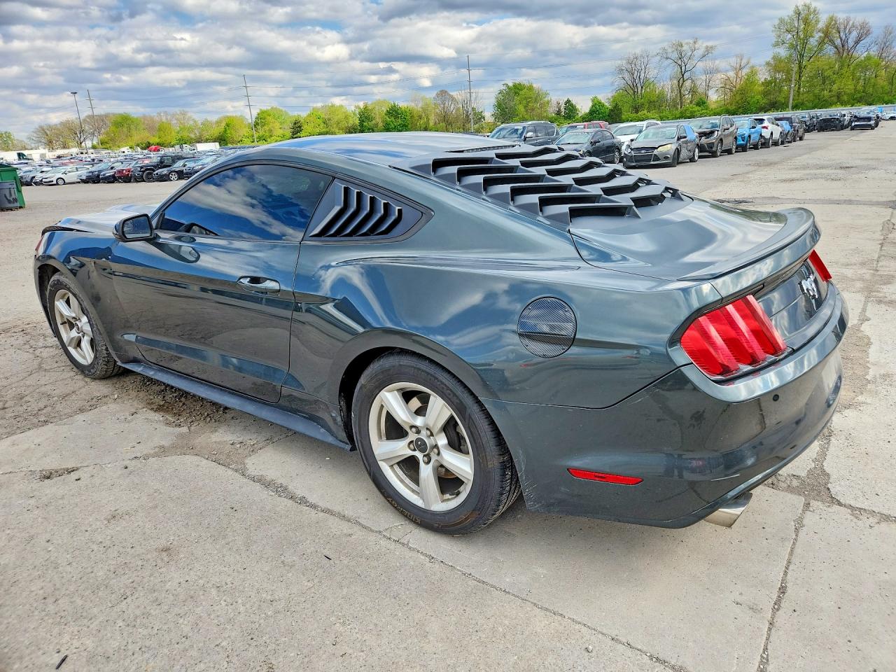 2015 FORD MUSTANG photo 3