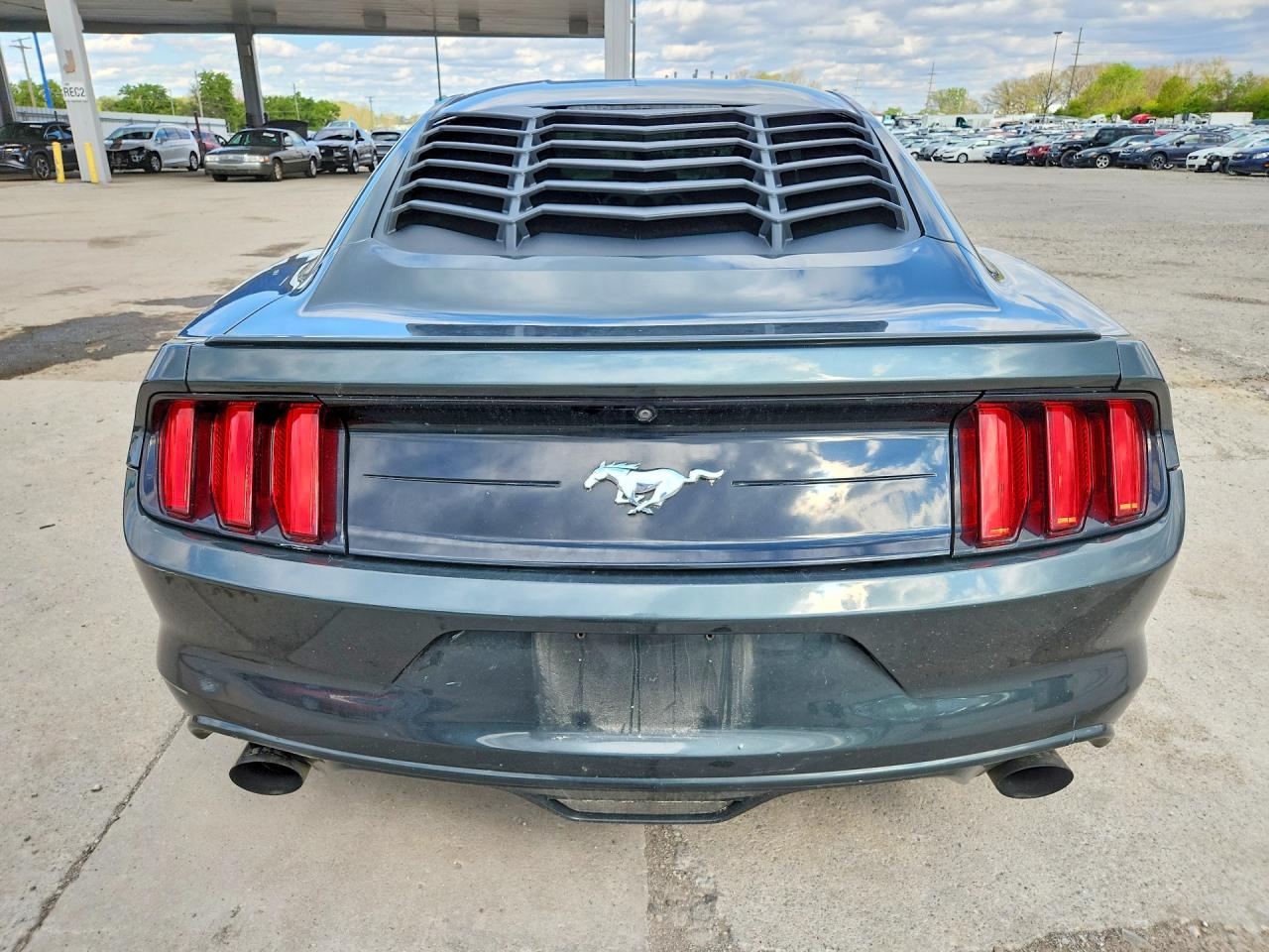 2015 FORD MUSTANG photo 11