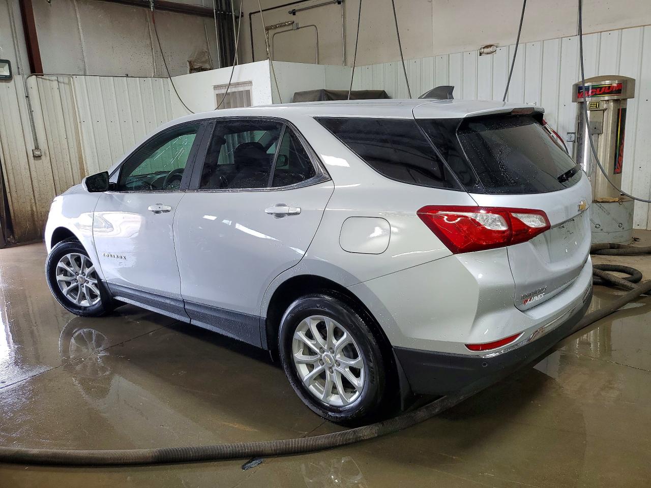 2021 CHEVROLET EQUINOX LT photo 4