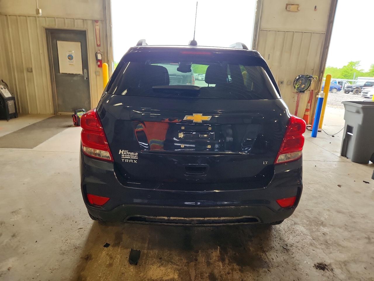 2018 CHEVROLET TRAX 1LT photo 16