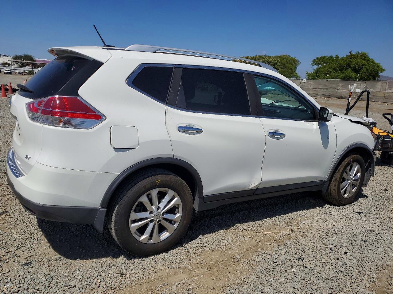 2016 NISSAN ROGUE SV photo 5