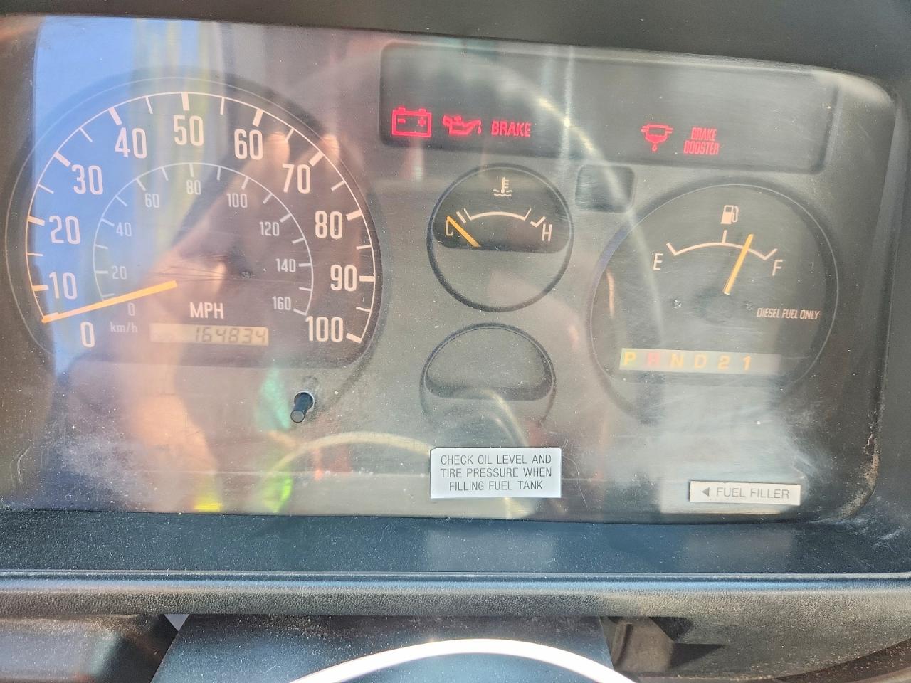 2000 ISUZU NPR BOX TRUCK photo 25