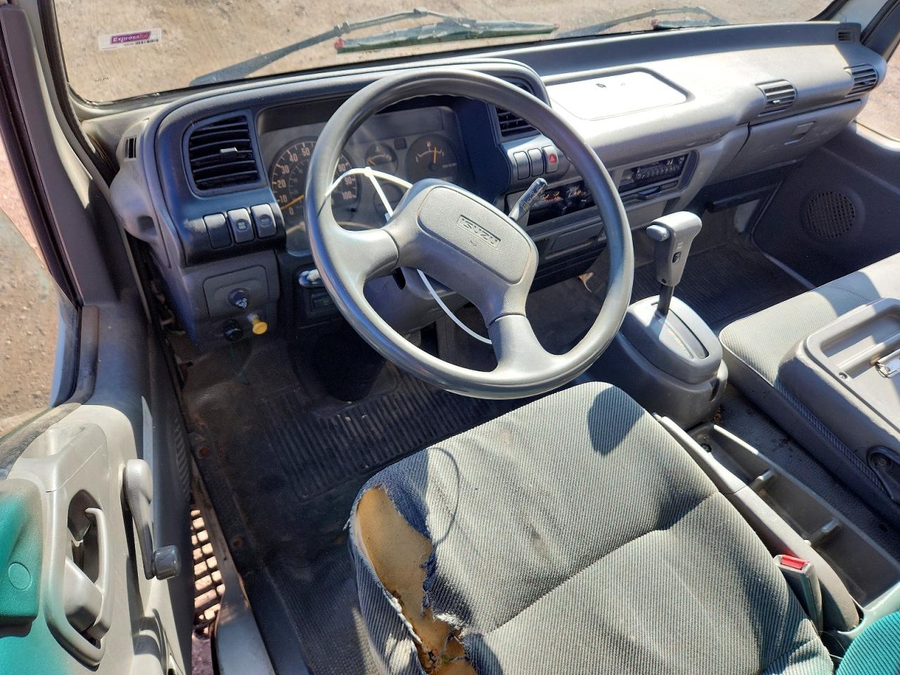 2000 ISUZU NPR BOX TRUCK photo 22