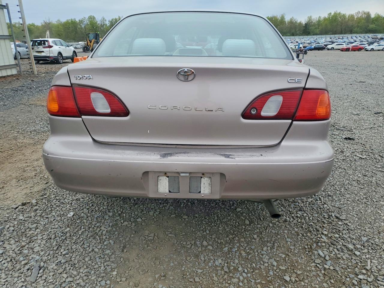 2001 TOYOTA COROLLA CE photo 6