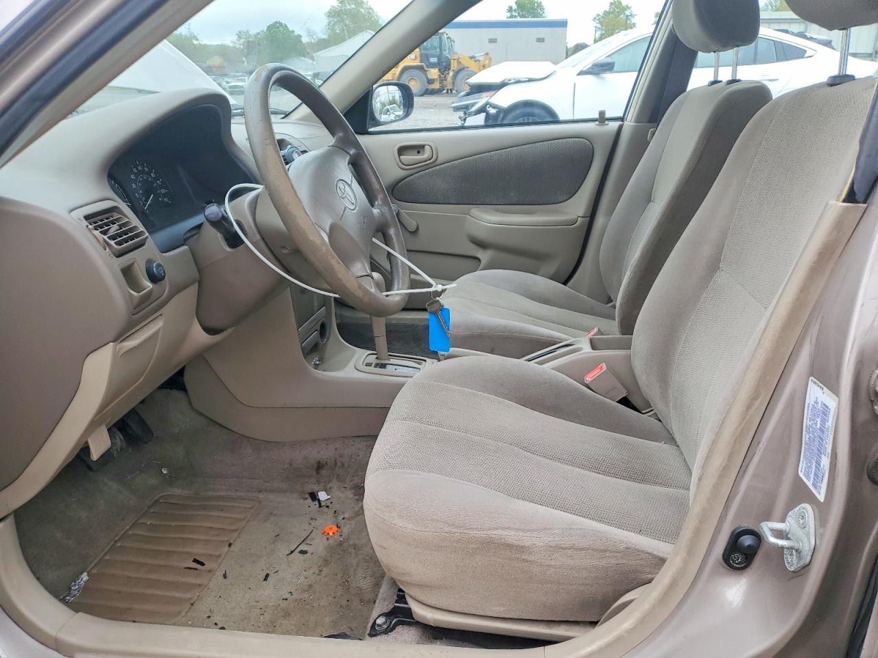 2001 TOYOTA COROLLA CE photo 7