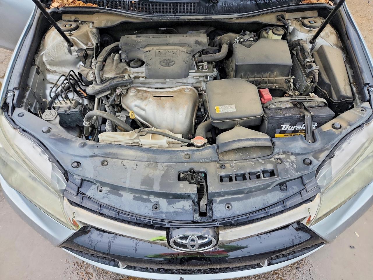 2016 TOYOTA CAMRY SE photo 31