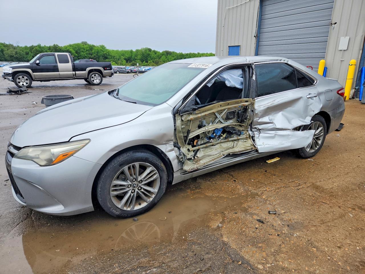 2016 TOYOTA CAMRY